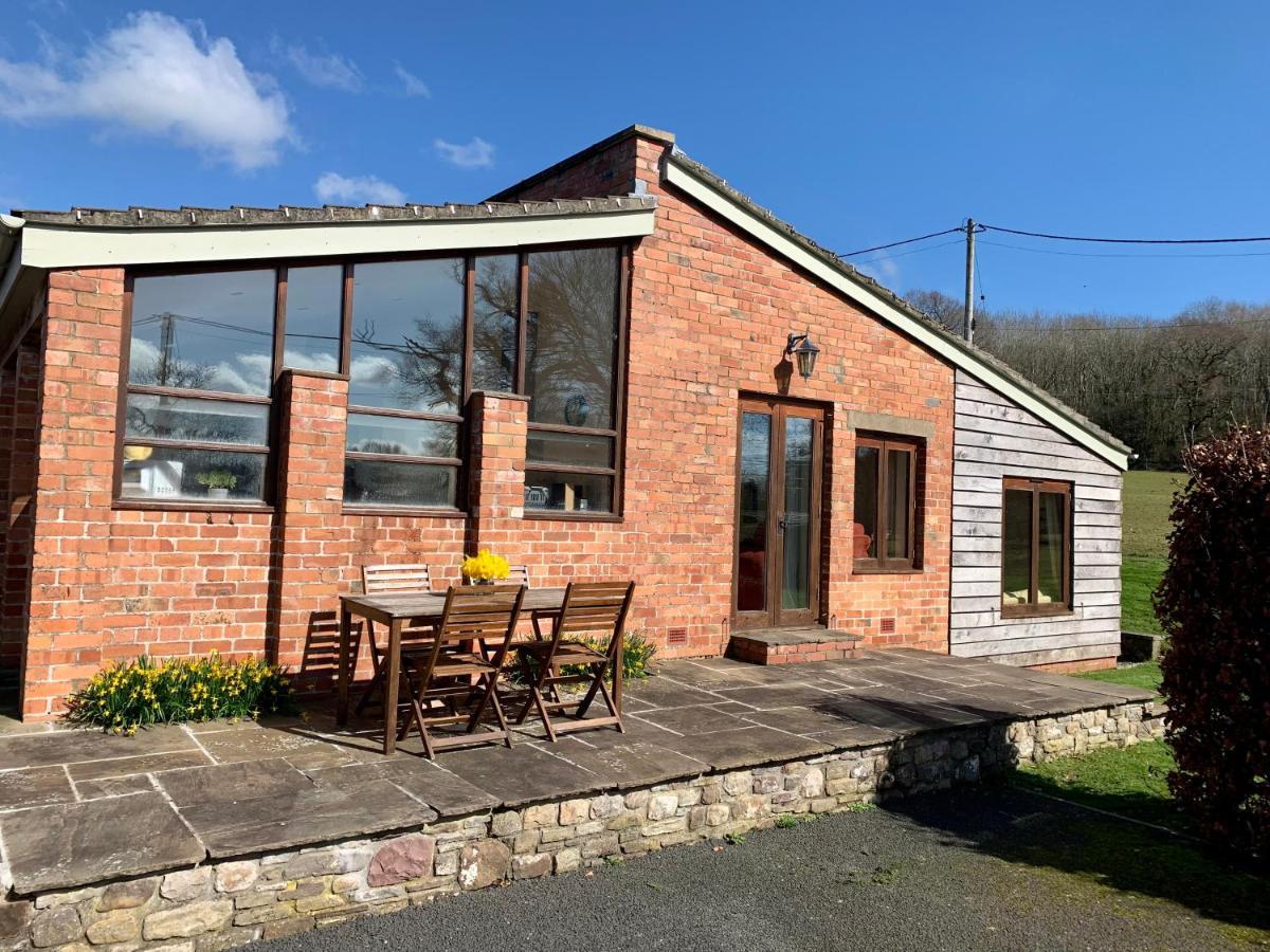 The Old Bull Pen Villa Abergavenny Luaran gambar