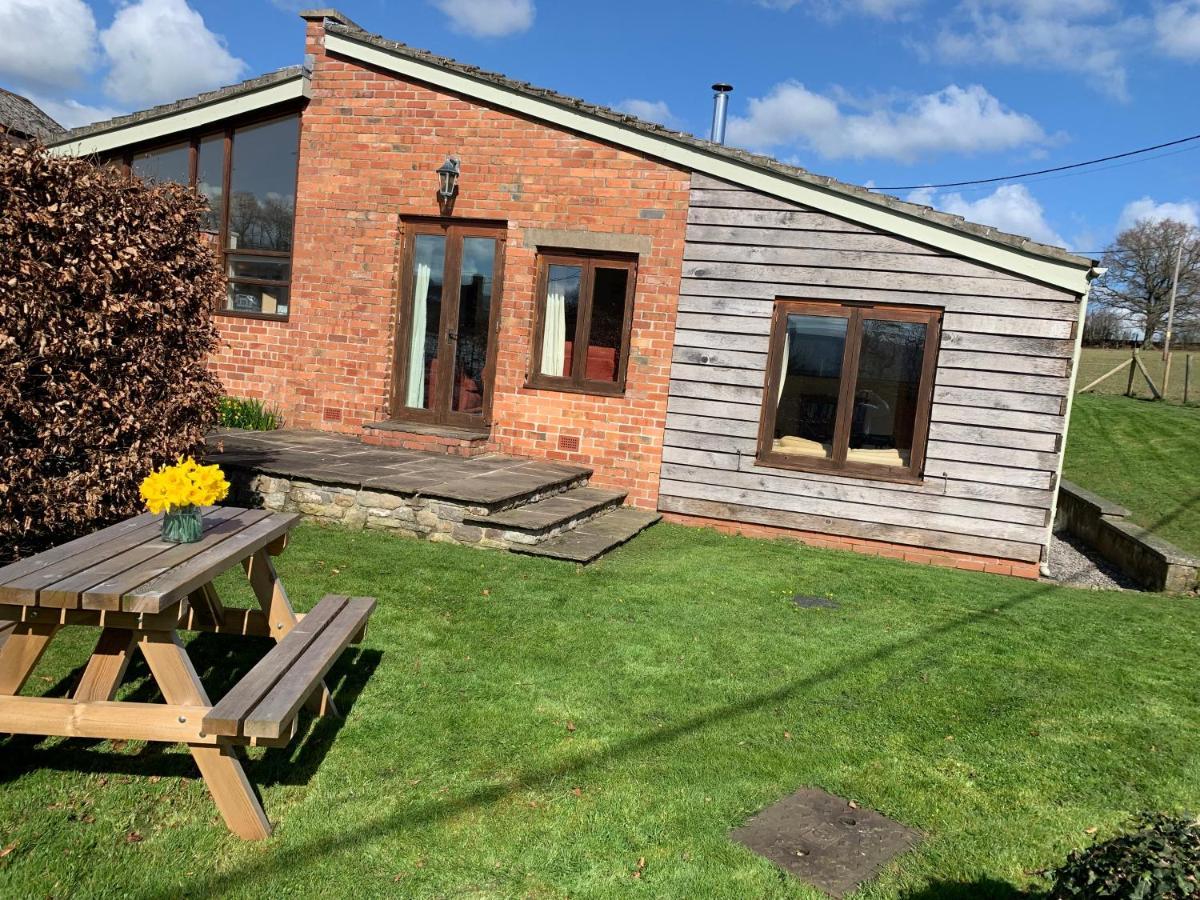 The Old Bull Pen Villa Abergavenny Luaran gambar